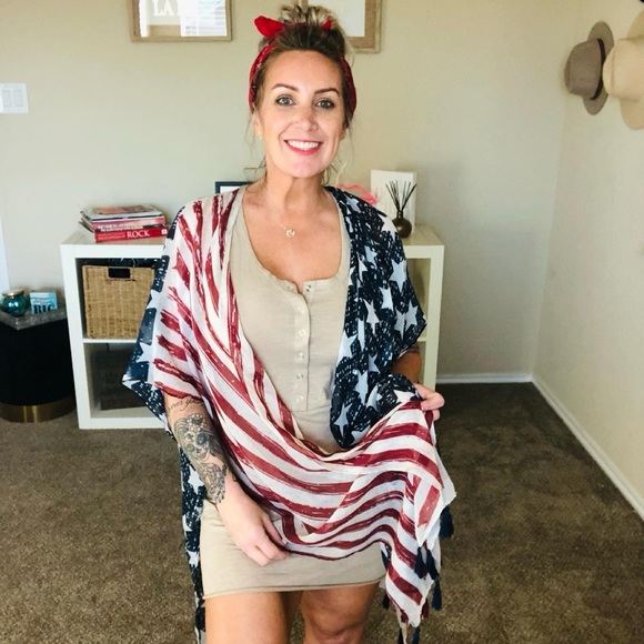 Tops - Stars and Stripes Kimono